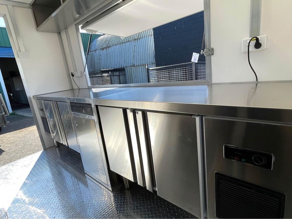 Mobile Food Trailer (Model: 28898) - Image 4