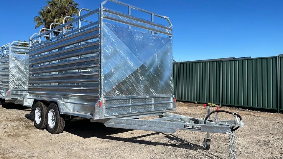 Mobile Cattle Trailer (Model 64006)