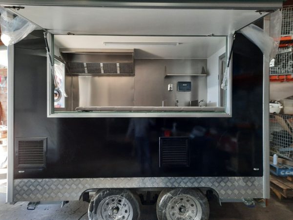 Mobile Food Trailer (Model: 11017)